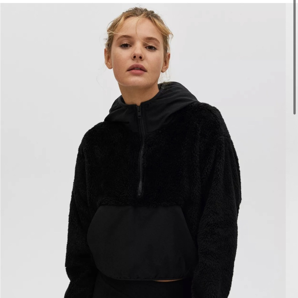 Tna Keaton Hoodie size XS black.